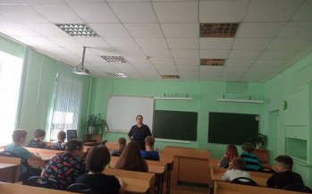 Инспектор по ПБДД отделения Госавтоинспекции провела беседу с обучающимися  гимназии о дорожной безопасности в летний период.